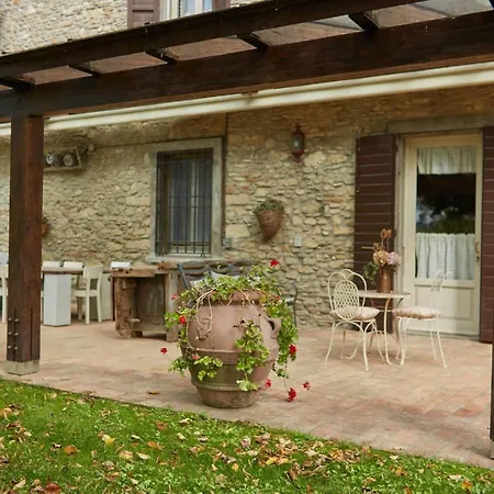 Virano19 Farmház Castrocaro Terme